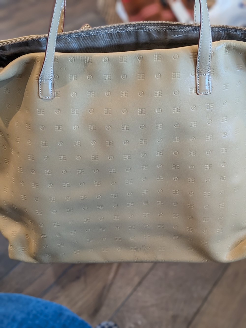ARCADIA Italy Embossed Patent Leather Tote Bag - Beige